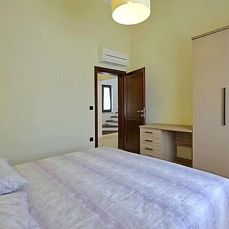 Casa de Férias Genia 2 *