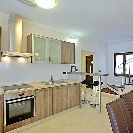 Holiday home Genia 2 *